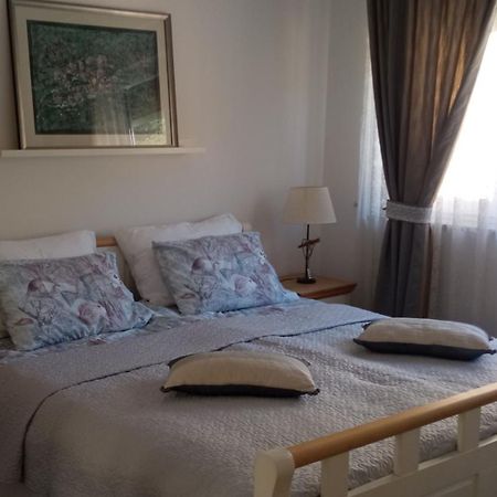 Apartment Aquileia พูลา ภายนอก รูปภาพ