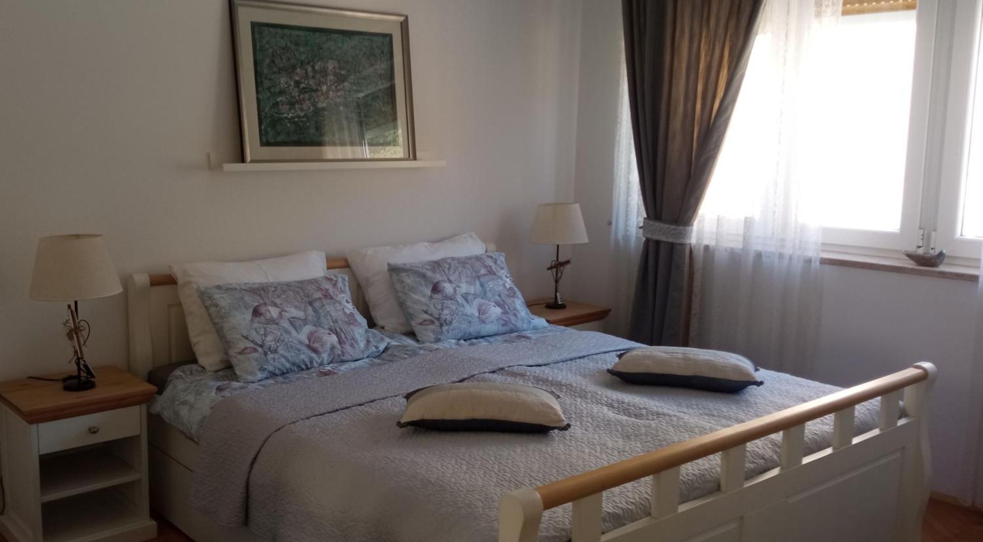 Apartment Aquileia พูลา ภายนอก รูปภาพ