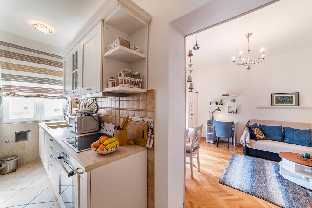 Apartment Aquileia พูลา ภายนอก รูปภาพ